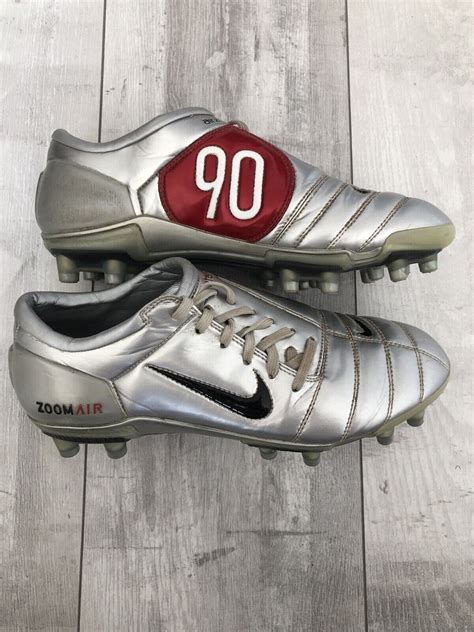 nike total 90 football shoes